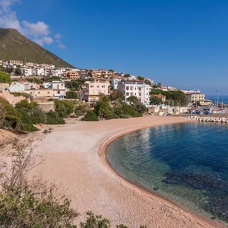 Schoene Ferienwohnung In Und Meerblick Lägenhet Cala Gonone